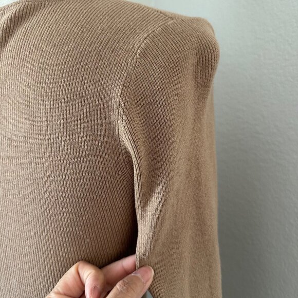 Aritzia Wilfred Sweetheart Sculpt Knit Blouse Long Sleeve Viscose Blend Brown Sz - Picture 9 of 10